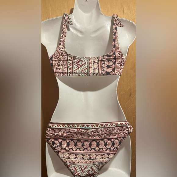 Billabong Tribal Print Bikini size Small - Picture 2 of 4